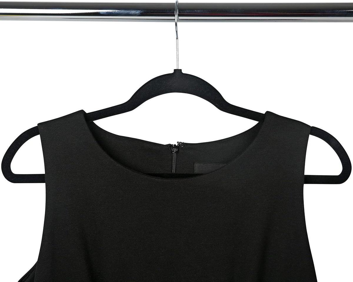 Simplify 10 Super Slim Velvet Huggable Hangers in Black