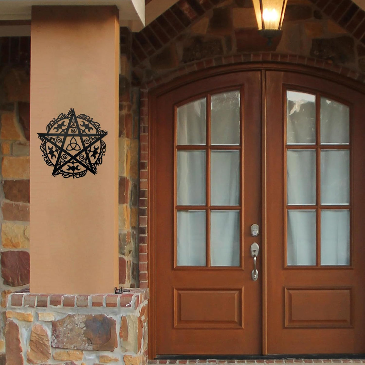 AWISBI Witchy Wall Decor, Triple Moon Pentagram Metal Art for Gothic Home