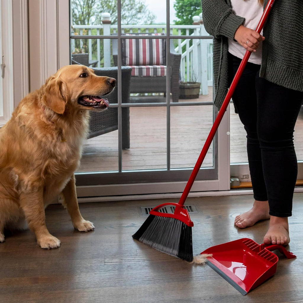 O-Cedar Pet Pro Broom with Step-On Dustpan | Removes Over 99% of Dust & Dirt in One Sweep | Removes 3X More Pet Hair | Quiet Cleaning Tool for Cat and Dog Owners