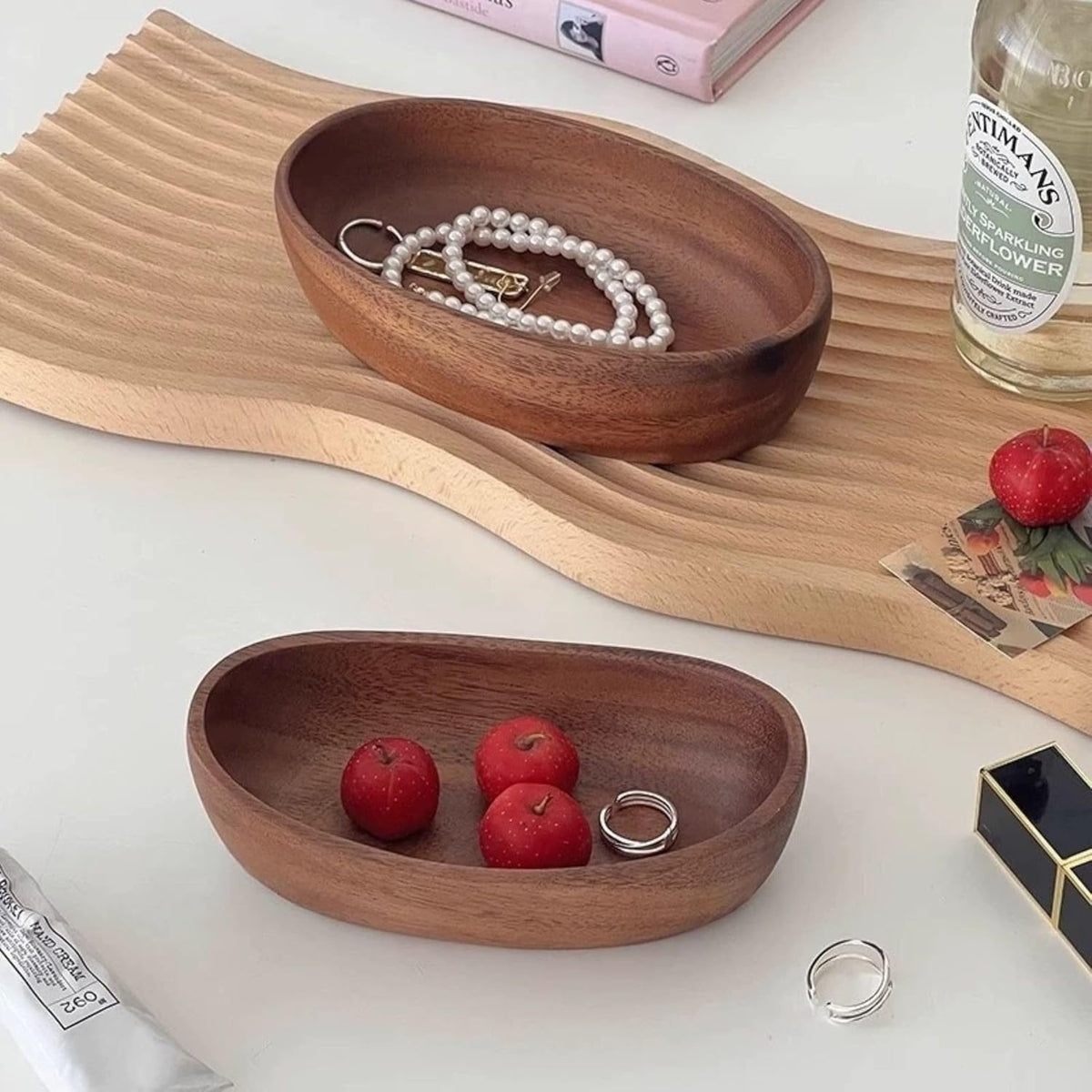 Wooden Bowl for Keys, Walnut Catchall Bowl for Entryway, Small 6.7 Inch