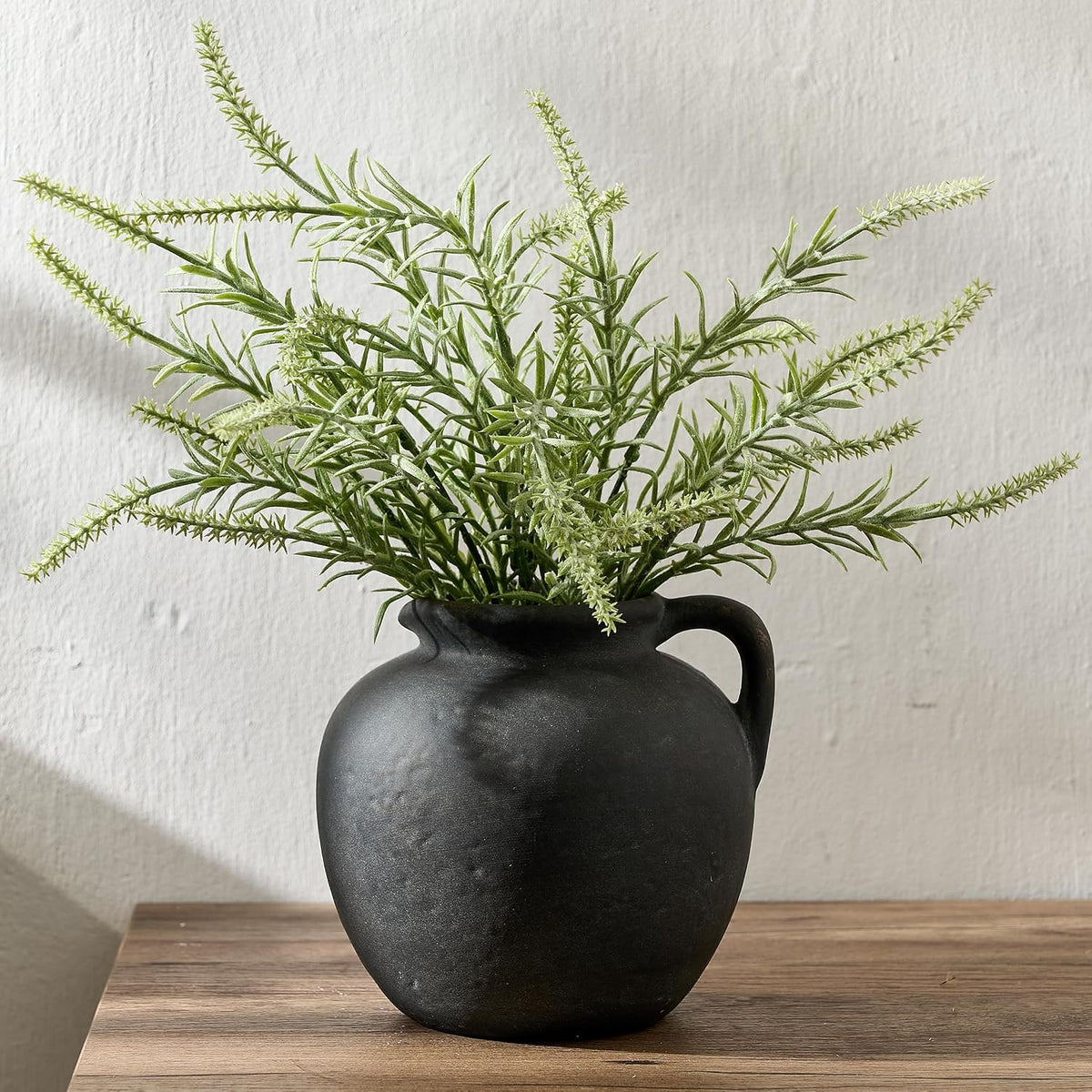 5.6 Inch Vintage Farmhouse Ceramic Vase, Antique Terracotta Vase with Handle Boho Decor Decorative Vase, Rustic Vase for Home Decor Living Room Book Shelf Table Coffee Desk Dining Fireplace