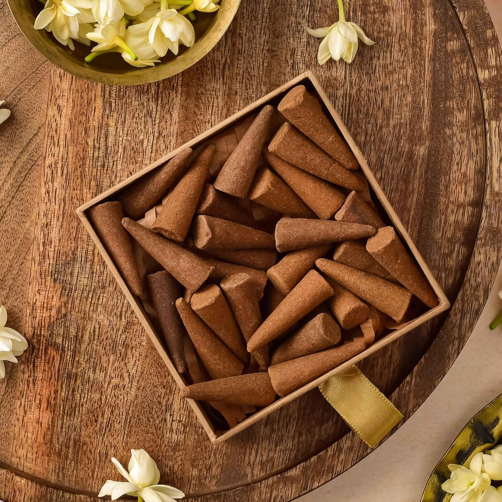 Incense Cones, Jasmine Fragrance, Pack of 30, Natural, Made with Jasmine Oil and Recycled Temple Flowers, Charcoal-Free, Toxin-Free, for Meditation and Aromatherapy