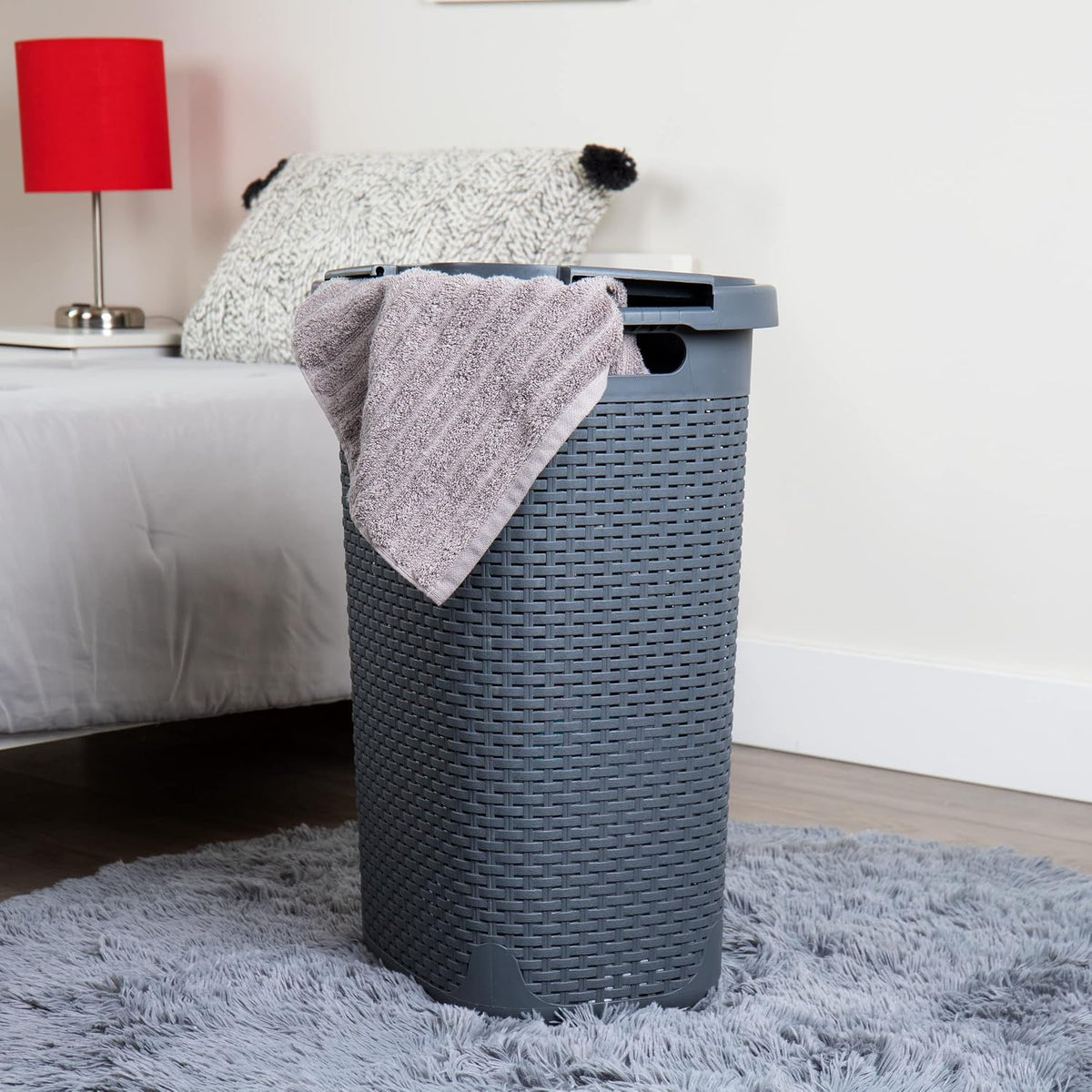Mind Reader 60L Slim Plastic Hamper with Lid, Wicker Design, Gray