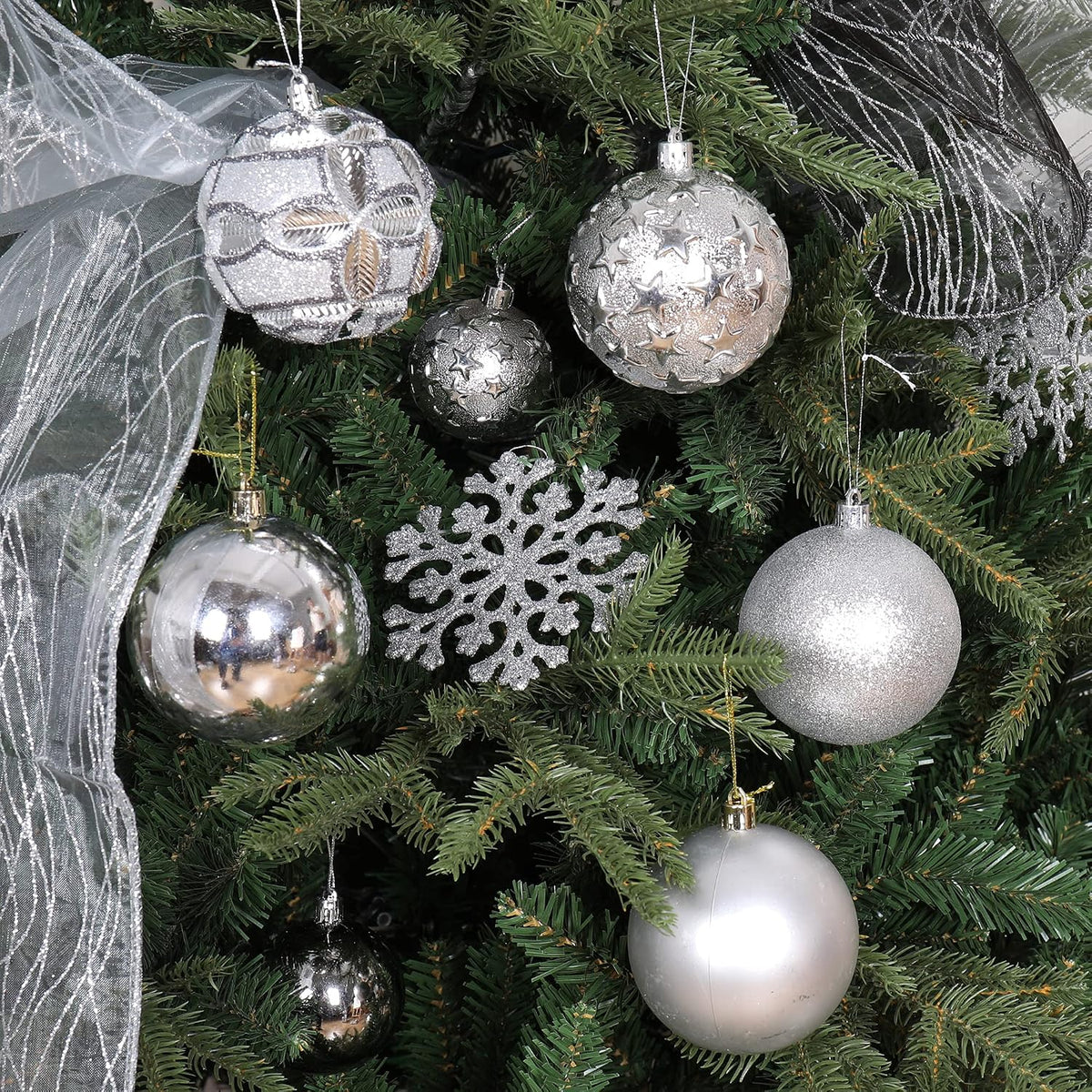 87ct Christmas Ball Ornaments Set Shatterproof Seasonal Hanging Decorations with Reusable Hand-held Gift Package for Xmas Tree Holiday Party and Home Decor, Silver