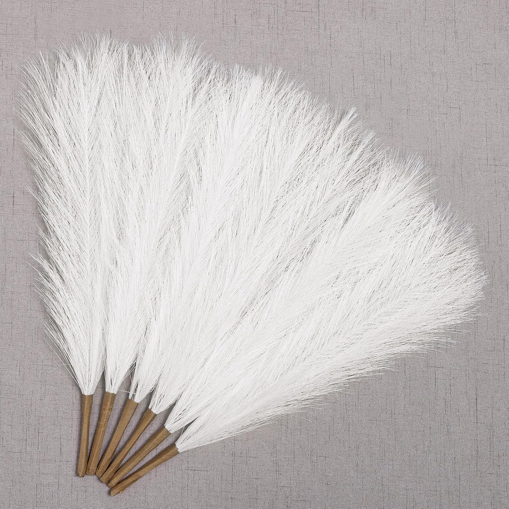 Ureymx Faux Pampas Grass Decor 17.7 Inch 6pcs, Artificial Pampas Grass Fluffy Home Decor, Short Vase Room Decor pompous Grass Flower Arrangement for Boho Home Wedding Decoration (Milky White)