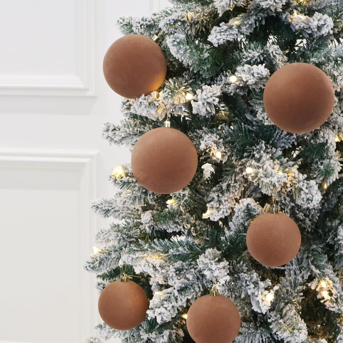 18PCS Velvet Ornaments for Christmas Tree,3.15IN Christmas Ornaments Set