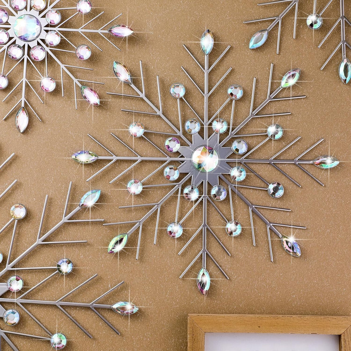Hicarer 4 Pcs 12" 10" 8" Snowflake Metal Wall Art Rhinestones 3D Decor Christmas Silver Hanging Metal Artwork Wall Decor Glitter Crafts Snowflake Decorations for Home Living Room Office(Snowflake)